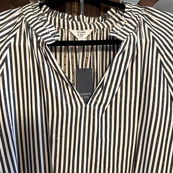 NWT Crown & Ivy 1X Black & white stripe with gold thread design woven in. - Picture 2 of 4